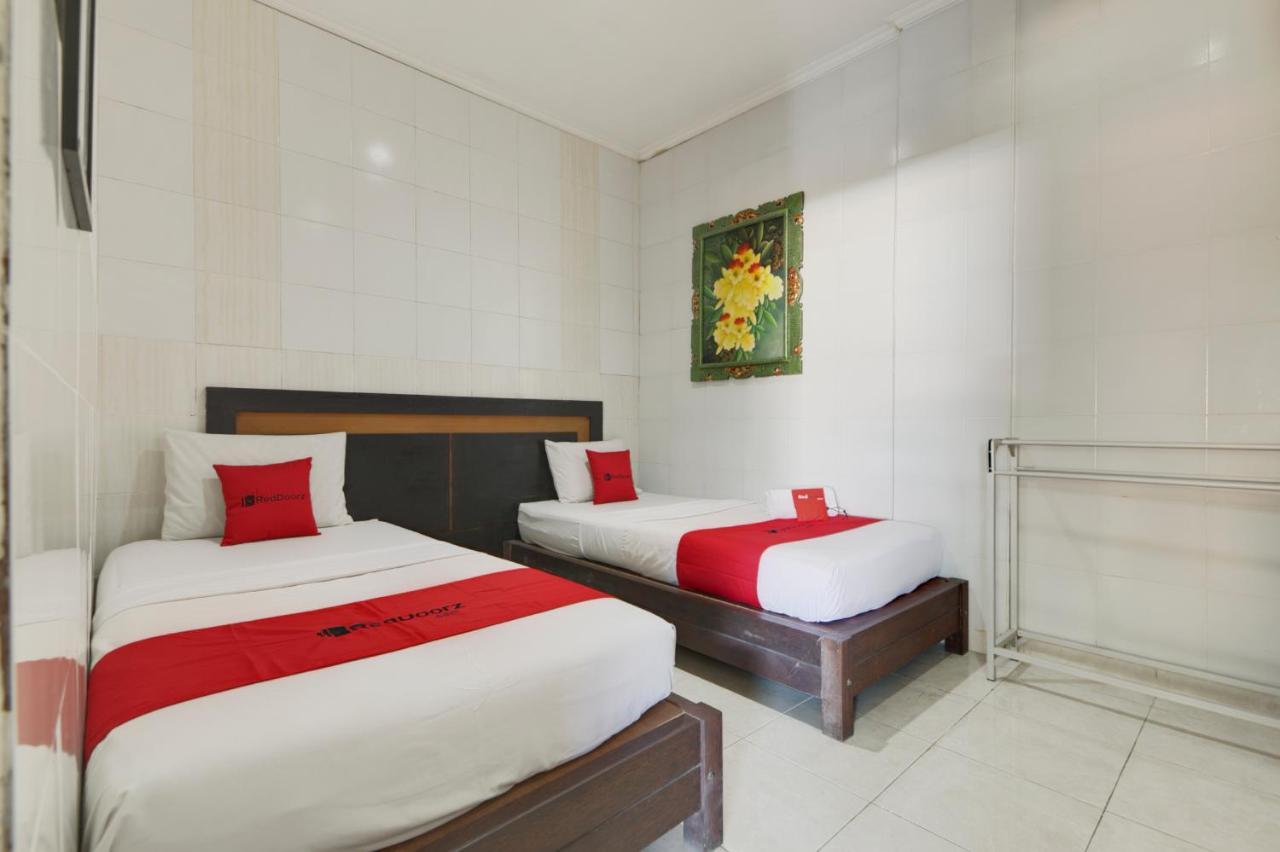 Reddoorz Near Stadion Kompyang Sujana Bali Denpasar  Exterior photo